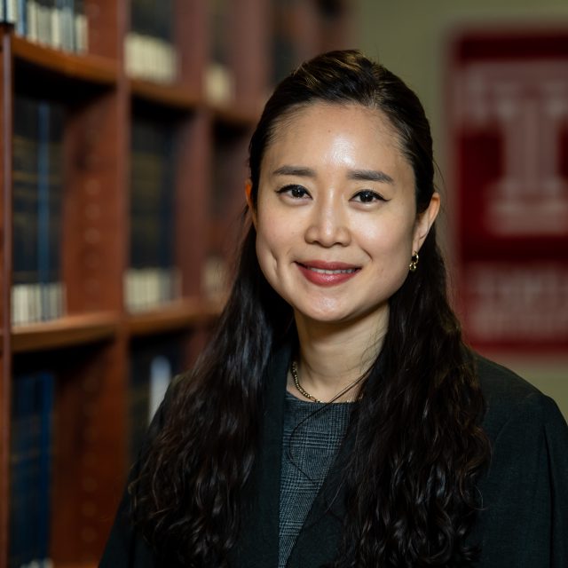 Hyo Jin Lee